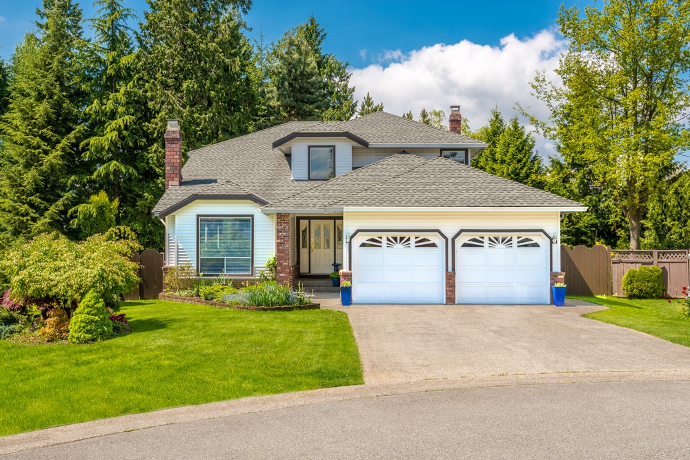 home with vinyl garage doors home with vinyl garage doors
