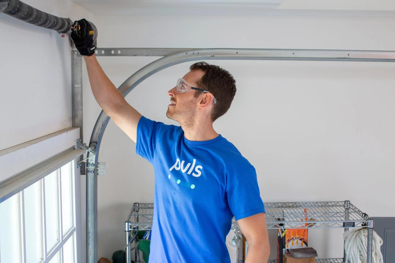 Top Garage Door Problems California Homeowners Face