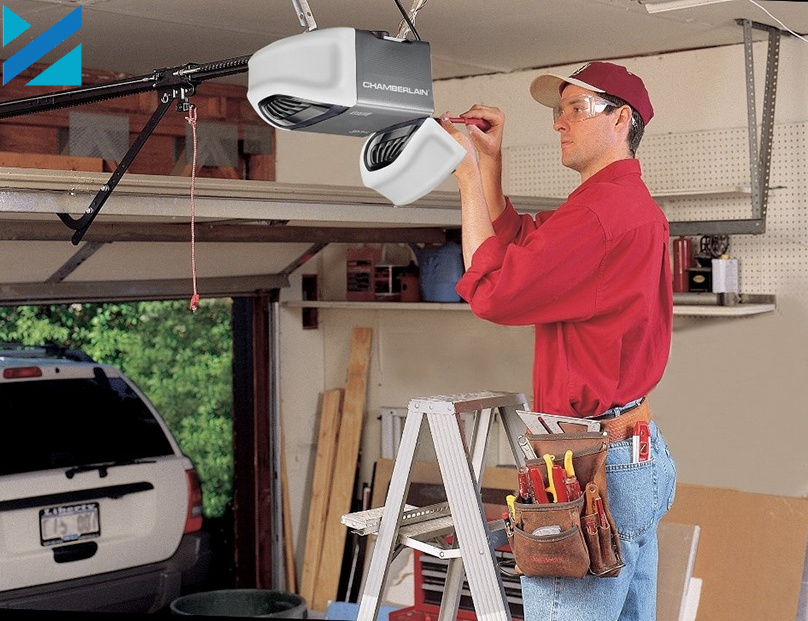 Garage Door Safety Tips Every Family Should Follow