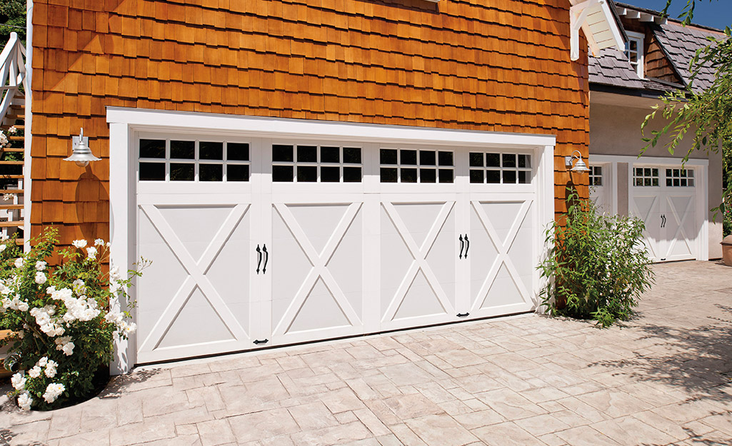 Choosing the Best Garage Door Style for Your California Home