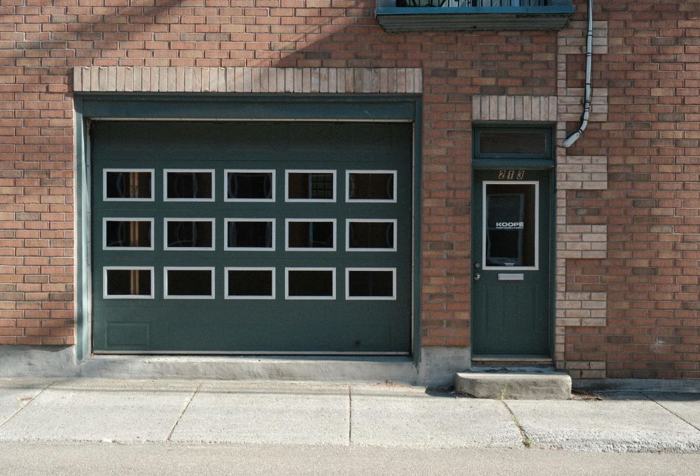Garage Door Repair Services in Lakeview