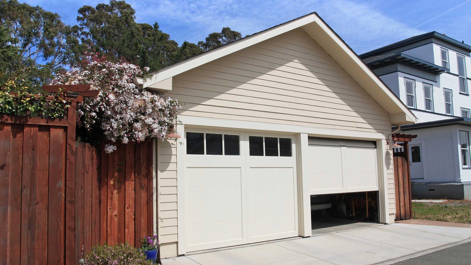Why Your Garage Door Opener Isn’t Working and How to Fix It Fast