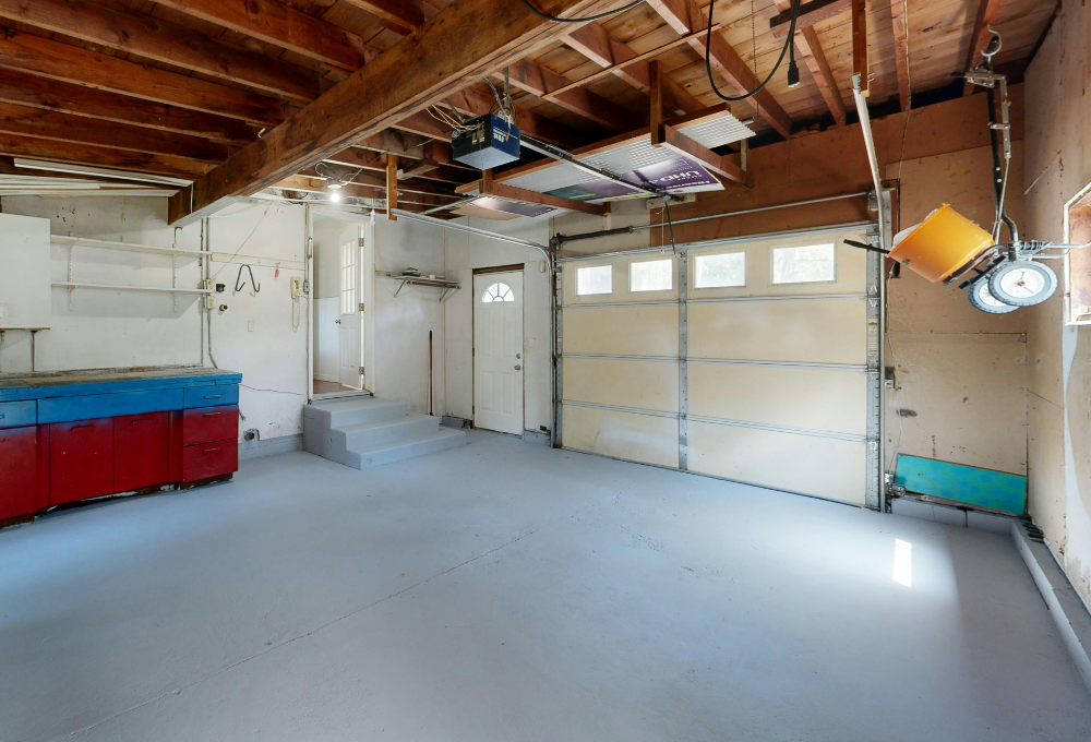 Emergency Garage Door Repair in Seven Oaks