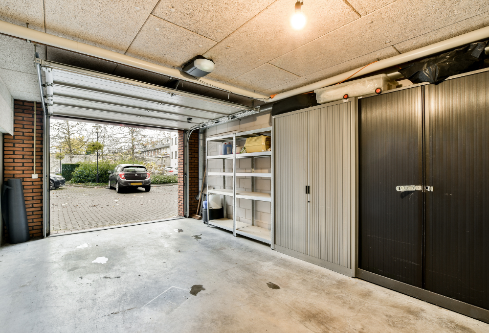 chart Emergency Garage Door Repair in Downtown Bakersfield